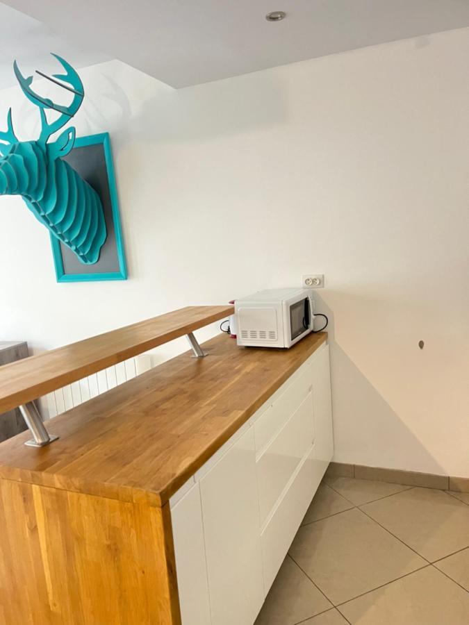 Ecu : Superbe Appartement Avec Exterieur Reims Exterior foto